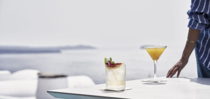 Hôtel Katikies Santorini 5* Adult Only +13, Séjour Grèce & ses îles, Cyclades, Santorin par Ôvoyages Hôtel Katikies Santorini 5* Adult Only +13, Séjour Grèce & ses îles, Cyclades, Santorin par Ôvoyages