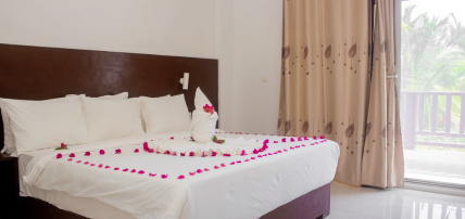 Combiné Smart club Malika Nungwi 4* + Safari 2 nuits dans la Réserve de Selous, Séjour Tanzanie, Zanzibar par Ôvoyages Combiné Smart club Malika Nungwi 4* + Safari 2 nuits dans la Réserve de Selous, Séjour Tanzanie, Zanzibar par Ôvoyages