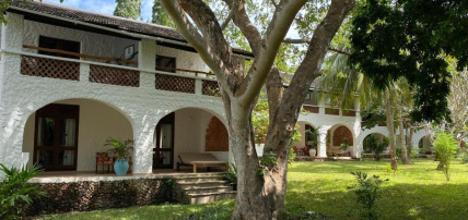 Hôtel Pinewood Beach Resort & Spa 4* Sup + Safari 1 nuit, Combiné Kenya par Ôvoyages Hôtel Pinewood Beach Resort & Spa 4* Sup + Safari 1 nuit, Combiné Kenya par Ôvoyages